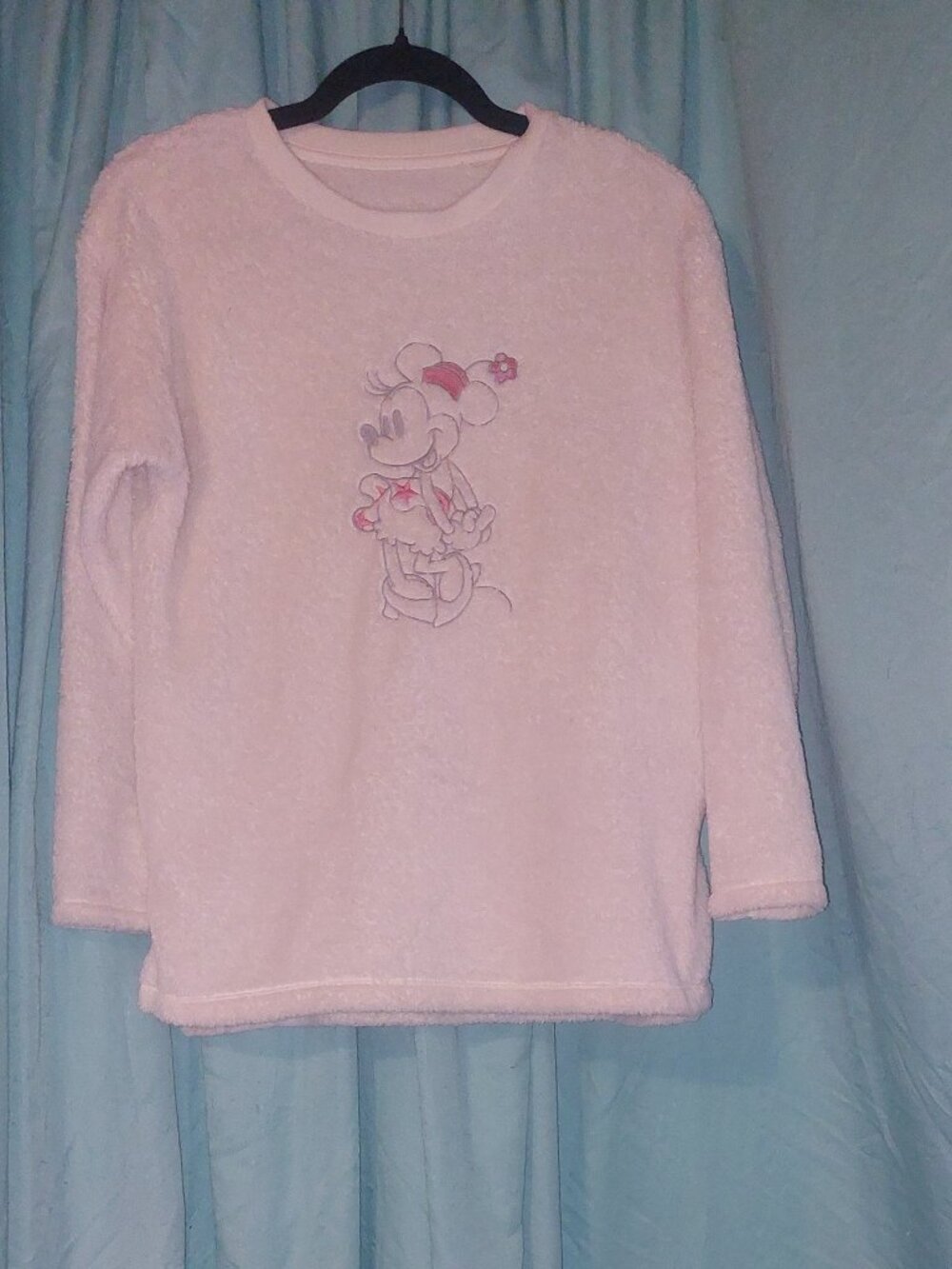 UNIQLO Disney Minnie Mouse Fleece Pajama/Lounge Top Small